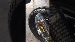 Escapamento fazer 250cc esportivo Akrapovic [upl. by Ryhpez]