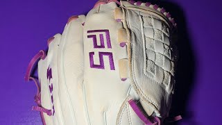 Review of the SSK fast pitch softball glove [upl. by Gschu]