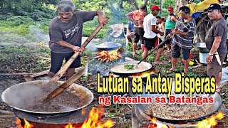 Lutuan sa Probinsya Antay Bisperas ng Kasalan sa Batangas  Isang Baboy Kalamay Tamales Suman [upl. by Gillett]