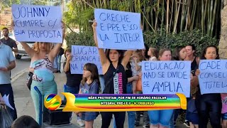 MÃES PROTESTAM POR FIM DE HORÁRIO ESCOLAR INTEGRAL PRÉ I E II – N FRIBURGO 04 11 24 [upl. by Arin14]