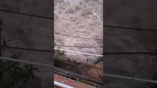 En horas de la tarde y debido a la fuerte lluvias que cayeron en el municipio de Vetas [upl. by Anihtyc]