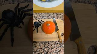 Pumpkin surprise 🎃 Abóbora surpresa Halloween trickortreat pumpkin [upl. by Sitra]