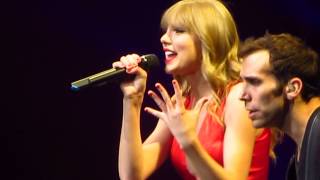 Taylor singing quotHo Heyquot by the Lumineers [upl. by Apoor953]