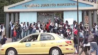 EC 463 Testimonio de policía agredida en manifestaciones del colegio Montúfar [upl. by Tisbe]