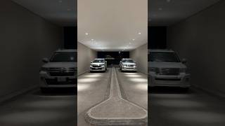 Toyota Land cruiser zx V8 vs Lc200 ytviral ytshorts [upl. by Nnazil431]