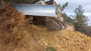 CAT D7 DOZERMST EXCAVATORorman canavarıforest beast besta da floresta no trabalho yol yapımı [upl. by Eihctir]