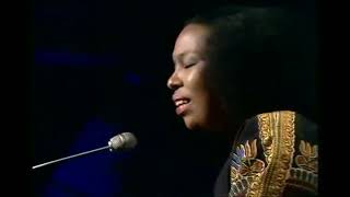 Roberta Flack  First Time Ever I Saw Your Face 1972 [upl. by Phipps]