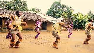 Dancing to  ADOD UKARA an AKWA IBOM song by el Mafrex Ekombi style [upl. by Nednarb672]