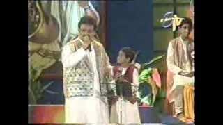 paadutateeyaga grand finals childrens special 1999Emo emo idi song SPB  Pavan Sesha [upl. by Brennan]