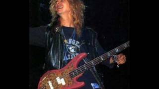 Duff McKagan  Holiday Beautiful disease 9 [upl. by Fariss]