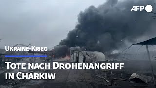 UkraineKrieg Tote bei Drohnenangriff auf Charkiw  AFP [upl. by Flessel]