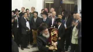 Hachnosas Sefer Torah in Ramot Yerushalayim at Rav Osher Weiss  2 [upl. by Ecar126]