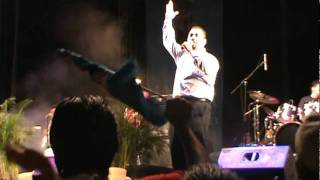 No puedo parar de alabarte Erick Porta en vivo 2011 [upl. by Cadell]