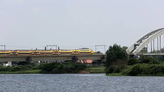 VIRM passeert spoorbrug Culemborg [upl. by Hally306]