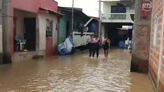 Continúan las inundaciones en el Cantón Chone [upl. by Aufmann760]