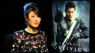 Olga Kurylenko star of OBLIVION  Irish premiere interview [upl. by Hanauq]