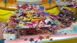 Candy Pusher Claw Machine  Big Sweet Land [upl. by Akli140]