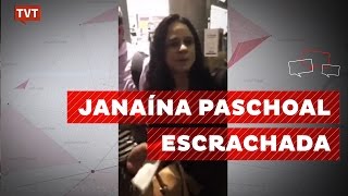 Janaína Paschoal sofre escracho no aeroporto de Brasília [upl. by Coates506]