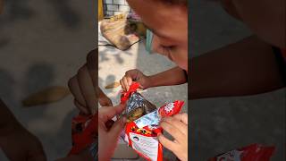 Ifraz আর Ehaan chips এর packet থেকে কি gift পেল youtubeshorts funny shorts [upl. by Amian942]