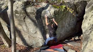 Charlie Brown vs Peppermint Patty V8  Powerlinez Bouldering Gorilla Monsoon Boulder [upl. by Gonsalve850]