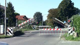 Villa Raverio I Passaggio a Livello  Level crossing [upl. by Akinehc]