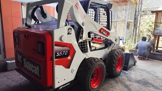 Skid ster loader bobcat S570 [upl. by Eadnus]