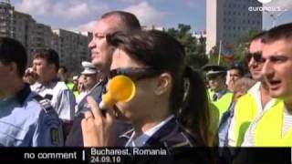 Policemen and jail wardens protest in Romania [upl. by Norrehs]