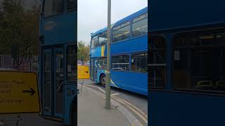 Metrobus Scania N94UD OmniDekka 6939 YN56 FDP arrives at Redhill Bus Station route 411 30102024 [upl. by Pradeep]