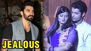 Kratika Sengar aka Tanuja Wont Do INTIMATE Scenes  Husband Nikitin JEALOUS  Kasam Tere Pyaar Ki [upl. by Addam24]