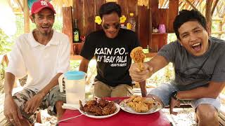 ADOBONG FRIED CHICKEN AT FRIED CHICKEN NA DI MAINTINDIHAN [upl. by Eimiaj]