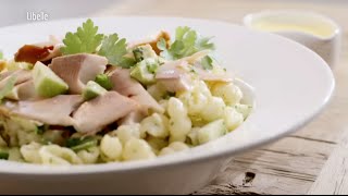 Pastasalade met gerookte forel en mangodressing [upl. by Feliza]