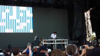 Jamie xx  quotGoshquot after technical difficulties Bestival Toronto 2016 [upl. by Padriac]