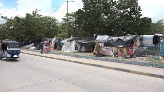 ASI VIVEN VENEZOLANOS A LAS AFUERAS DEL TERMINAL DE BARRANQUILLA [upl. by Papp954]