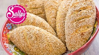 Simit Pogaca  türkische Sesambrötchen mit SucukKäsefüllung  Sallys Welt [upl. by Enitsugua773]