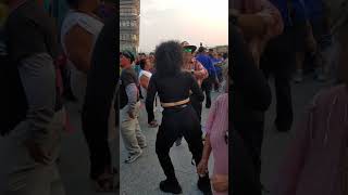 El Piporro y su amiga popotitos baile viral cumbia wachandoelsalvador elsalvador plazalibertad [upl. by Acirederf]