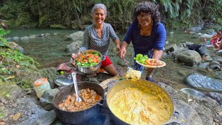 COCINAMOS un CHENCHEN con CARNE guisada HABICHUELAS y ENSALADA en un HERMOSO RIO en JARABACOA [upl. by Stanleigh401]