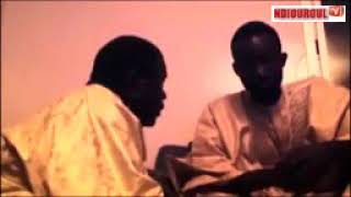 Archive  Ziar Cheikh Béthio Thioune auprès de Serigne Mourtada Mbacké Saliou en 2013 [upl. by Yelhsa]