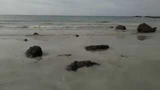 Le bruit des vagues à la plage de lAnse du Brick Maupertus Cotentin Manche [upl. by Pamelina]