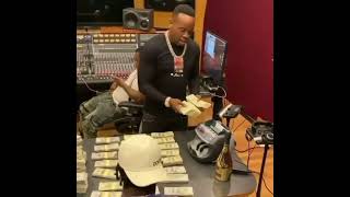 Yo Gotti Gives 750K Cash To New Signee EST GEE quotGee Is Up Nextquot [upl. by Emersen]