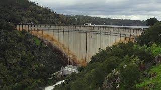 Barragem do Cabril 132m de altura descargas de fundo [upl. by Enawtna]