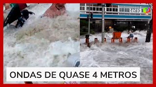 Ressaca atinge praias assusta banhistas e invade ruas no RJ [upl. by Noerb542]