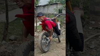 EL MOTORCITO 😂 comedy humor funny [upl. by Dolph]