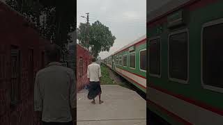 813 Non Stop Cox Bazar Express Cox Bazar To Dhaka train bdtrain luxurytrain coxsbazar [upl. by Yniffit272]