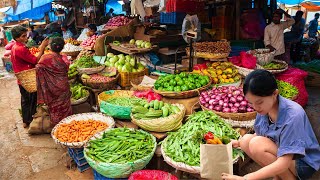 Fresh Produce Frenzy Whats Selling Best at the Market Right Now [upl. by Abihsat965]