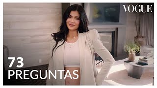 Kylie Jenner responde 73 preguntas icónicas de Vogue  73 preguntas  Vogue México y Latinoamérica [upl. by Richarda]