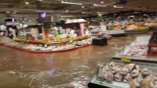 Inondations de lhypermarché de La Rocade à Furiani [upl. by Callery]