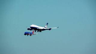 PARALLEL UNITED 747400 amp SOUTHWEST B737 LANDING  SFO [upl. by Anoet]