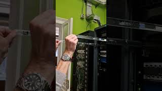 Rack Mounting DELL PowerEdge R660xs [upl. by Sheline29]