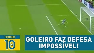 Homem Elástico Goleiro faz defesa quotde Fifaquot e CHOCA rivais [upl. by Nohsal]