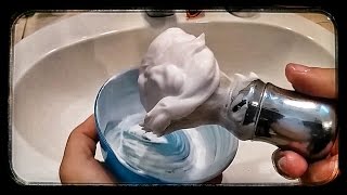 TUTORIAL  Come montare il sapone da barba [upl. by Yeslah243]